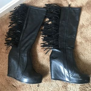 Wedge boot with fringe detail